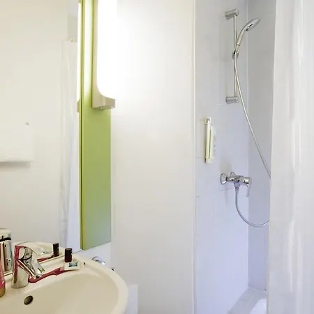 Ibis Budget Combault Rn4 Marne La Vallée Hotel 2*