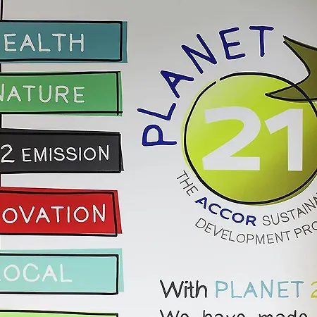 Ibis Budget Combault Rn4 Marne La Vallée Hotel 2*