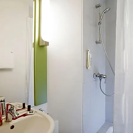 Otel Ibis Budget Combault Rn4 Marne La Vallee