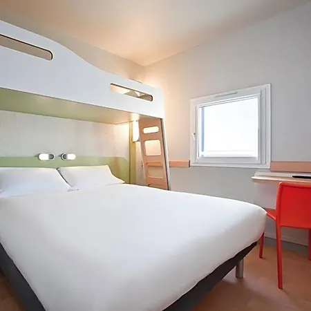 Hotel Ibis Budget Combault Rn4 Marne La Vallee