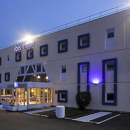 Ibis Budget Combault Rn4 Marne La Vallee מלון פונטו-קומבו