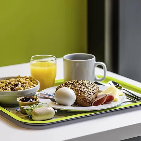 Ibis Budget Combault Rn4 Marne La Vallee 호텔 2*