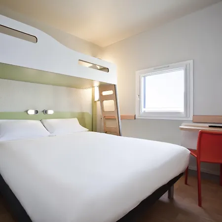 Ibis Budget Combault Rn4 Marne La Vallee 2* 퐁토 콩보