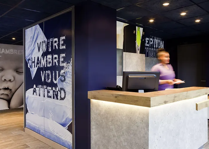 Hotel Ibis Budget Combault Rn4 Marne La Vallee 2*
