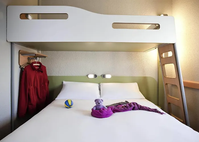 Ibis Budget Combault Rn4 Marne La Vallee מלון 2*