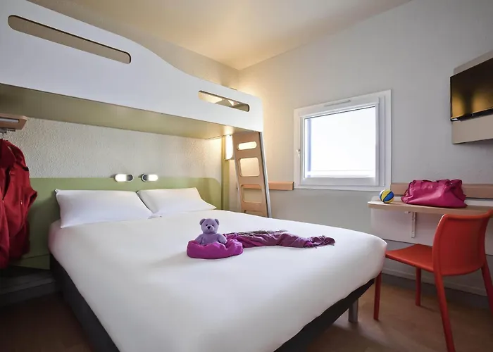 מלון Ibis Budget Combault Rn4 Marne La Vallee 2*